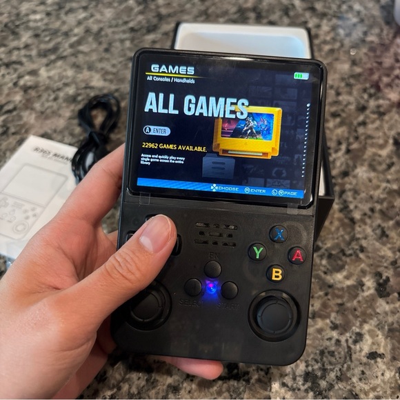 22K Games Retro HandheldGame Console 64GB- Black NIB